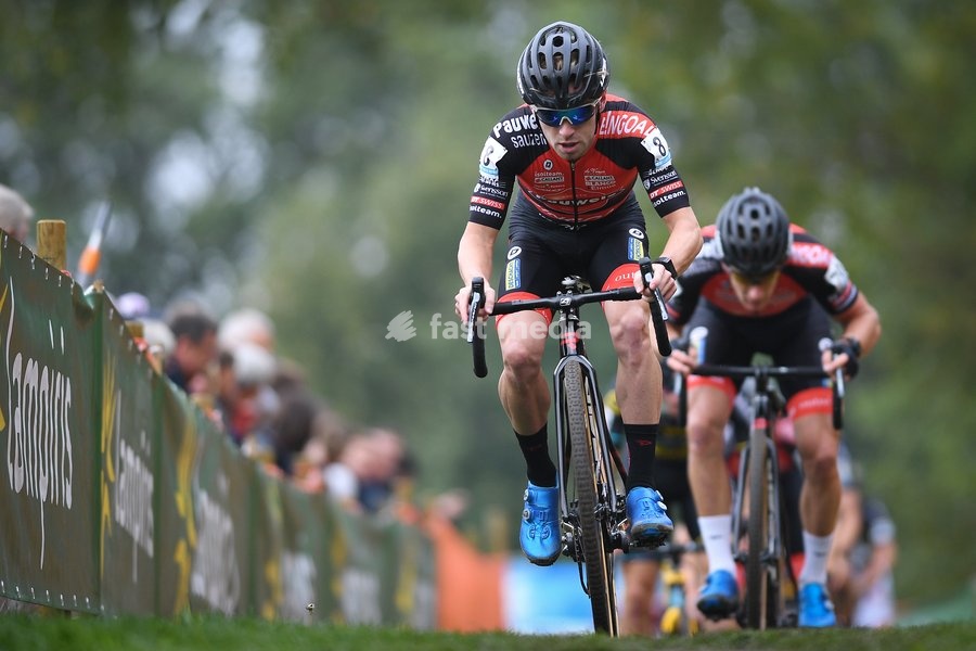 Belgian Eli Iserbyt pictured in action during the men's elite race at the Berencross Meulebeke, the second race in the 'Ethias Cross' competition, Saturday 05 October 2019, in Meulebeke