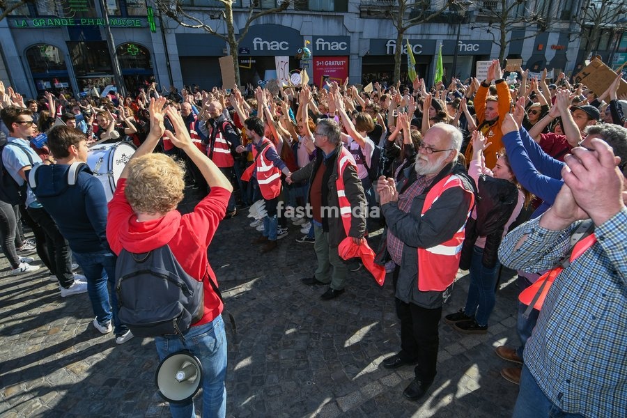 Illustration picture shows a student strike action ''the 11th Strike For Future @ Liege'' organized by ''Youth For Climate'', urging pupils to skip classes to protest a lack of climate awareness, Thursday 21 March 2019 in Liege. This marks the 11th consecutive week youths take the streets on…