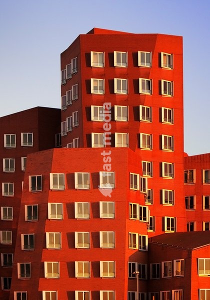 Neuer Zollhof (architect: Frank O. Gehry), detailed view Gehry Bau in the evening light, house A, Düsseldorf, North Rhine Westphalia, Germany, Europe