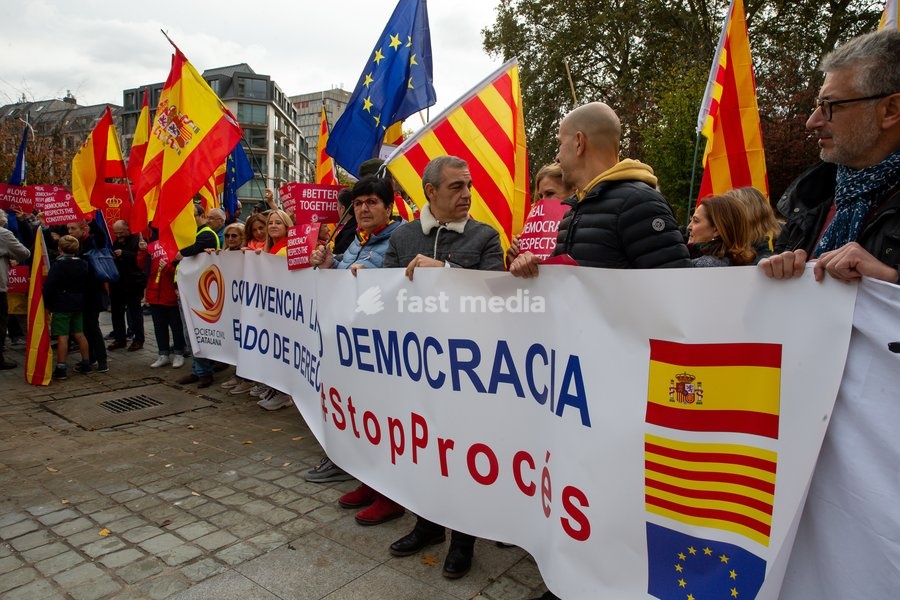 Illustration picture shows a Catalan demonstration in Brussels to support the Barcelona protests, Sunday 27 October 2019
