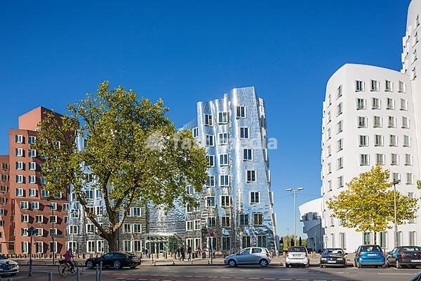 Neuer Zollhof, Gehry Bauten, architect Frank O. Gehry, Media Harbour, Düsseldorf, North Rhine-Westphalia, Germany