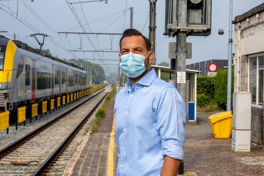 Infrabel spokesman Thomas Baeken pictured during a press moment of railway infrastructure company Infrabel, at the train station of Londerzeel, Thursday 13 August 2020. Infrabel will install a pilot project at the train station, to prevent people from running on the tracks