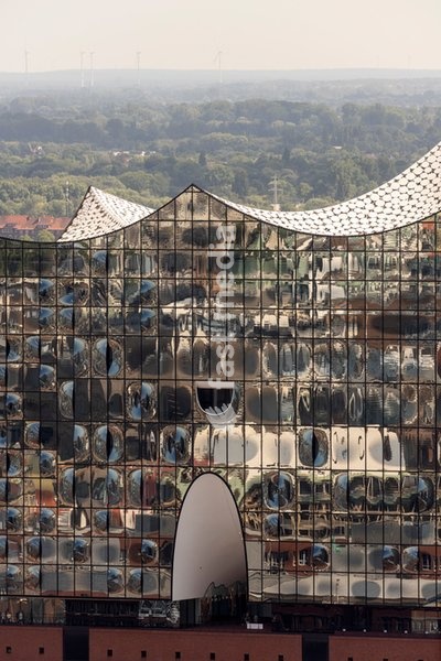 Hamburg, Elbphilharmonie, Glasfassade, Blick vom Turm der Michaeliskirche