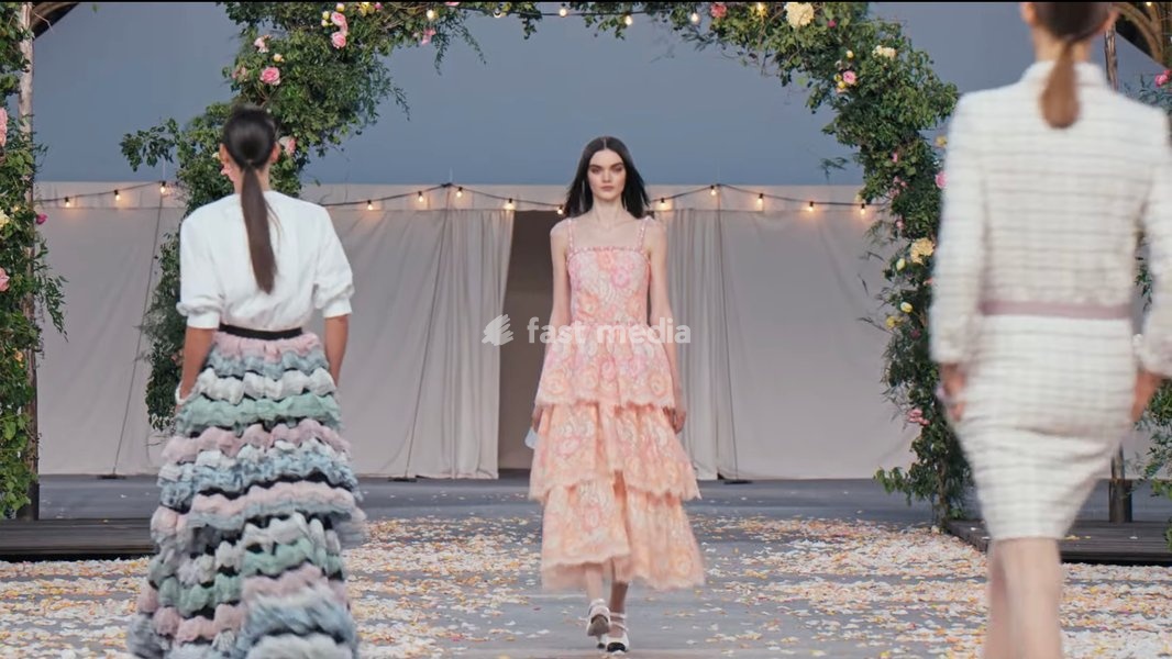 Paris Fashion Week 2021 Screenshots of The Spring-Summer 2021 Haute Couture Showâ€” CHANEL Shows 26 January 2021 Taken from The film of the show directed by photographer, filmmaker and graphic designer Anton Corbijn