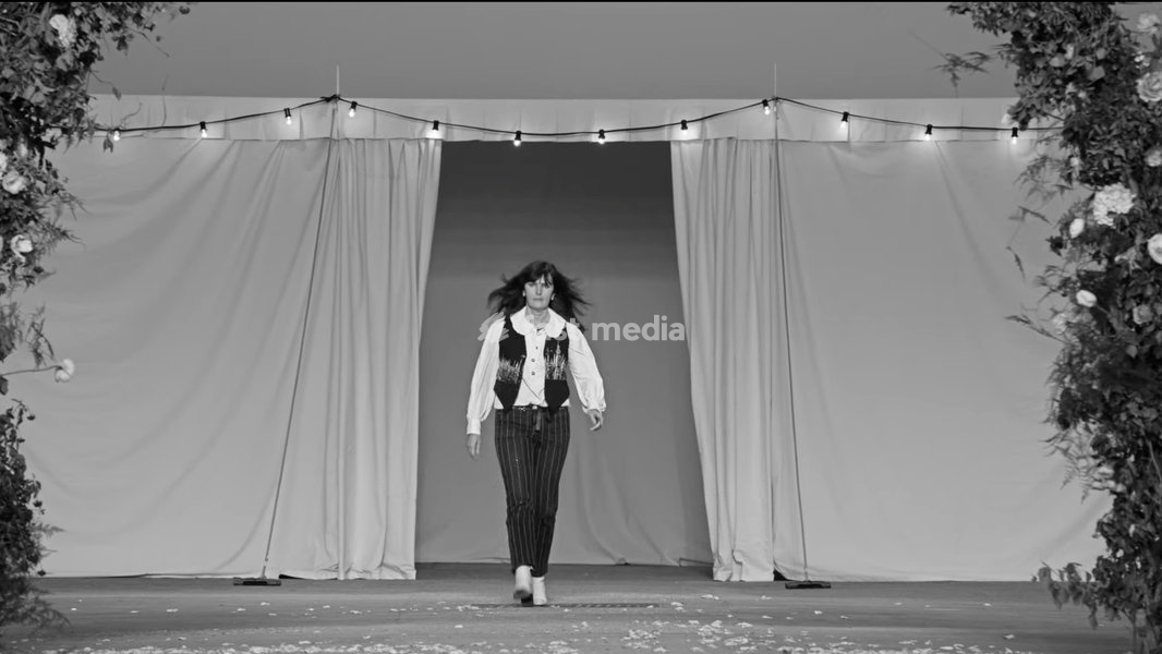 Paris Fashion Week 2021 Screenshots of The Spring-Summer 2021 Haute Couture Showâ€” CHANEL Shows 26 January 2021 Taken from The film of the show directed by photographer, filmmaker and graphic designer Anton Corbijn