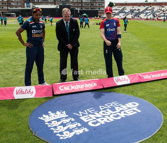( Harmanpreet Kaur Capt for India and Heather Knight Capt for England ) England wins the toss at the start of the Women's International T20 at the 1st Central County Ground, Hove, East Sussex, UK on July 11 2021. Lee Floyd
