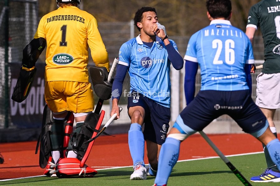 Braxgata's Nelson Onana Alima looks dejected during a hockey game between Waterloo Ducks HC and Braxgata, Sunday 06 March 2022 in Waterloo, on the 14th day of the men's Belgian League season 2021-2022