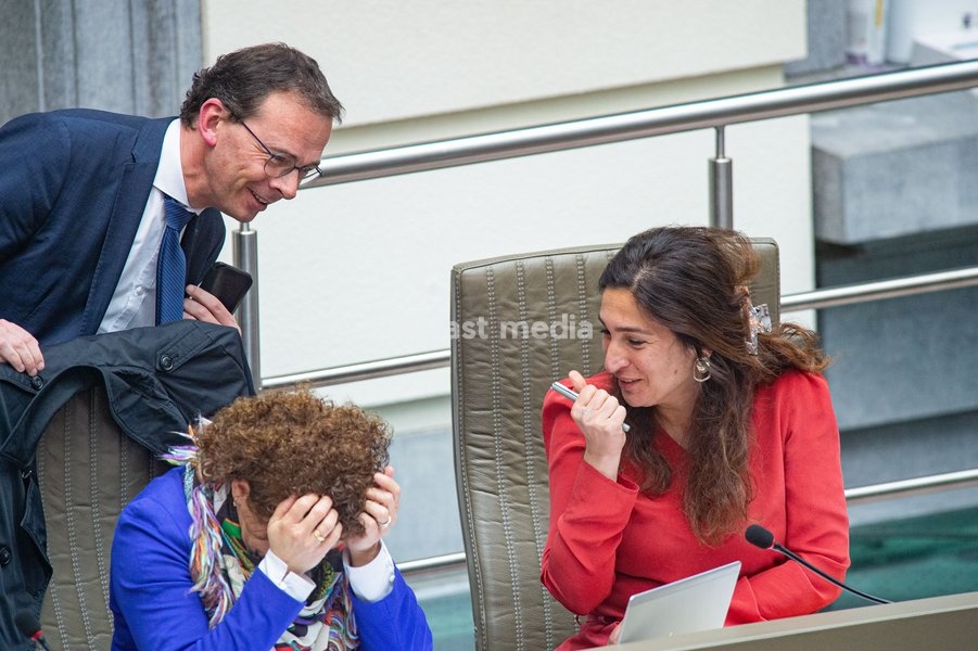Flemish Minister of Welfare Wouter Beke (L) and Flemish Minister of Environment, Energy, Tourism and Justice Zuhal Demir (R) are seen at a plenary session of the Flemish Parliament in Brussels, Wednesday 30 March 2022