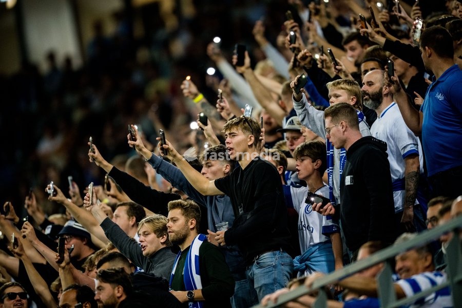 Gent's supporters pictured during a soccer match between KAA Gent and SV Zulte Waregem, Sunday 11 September 2022 in Gent, on day 8 of the 2022-2023 'Jupiler Pro League' first division of the Belgian championship