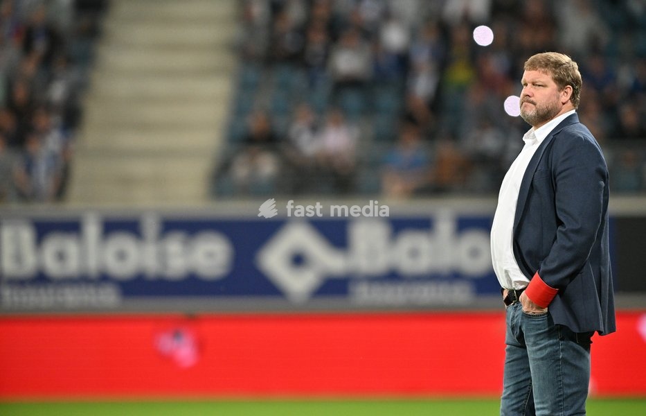 Gent's head coach Hein Vanhaezebrouck pictured during a soccer match between KAA Gent and SV Zulte Waregem, Sunday 11 September 2022 in Gent, on day 8 of the 2022-2023 'Jupiler Pro League' first division of the Belgian championship