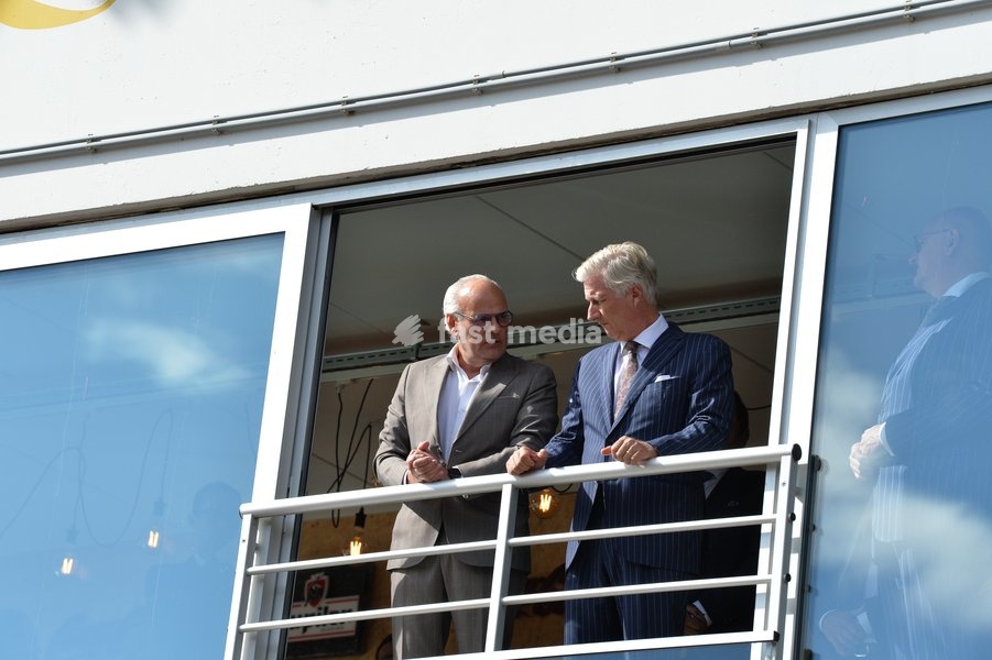 King Philippe - Filip of Belgium (R) pictured at a visit to the iLumen European Solar Challenge (iESC), at the Zolder race track, in Heusden-Zolder, Friday 16 September 2022. The iESC is the only 24-hour car race for solar-powered vehicles in the world. The King meets the Agoria Solar Team, a team…