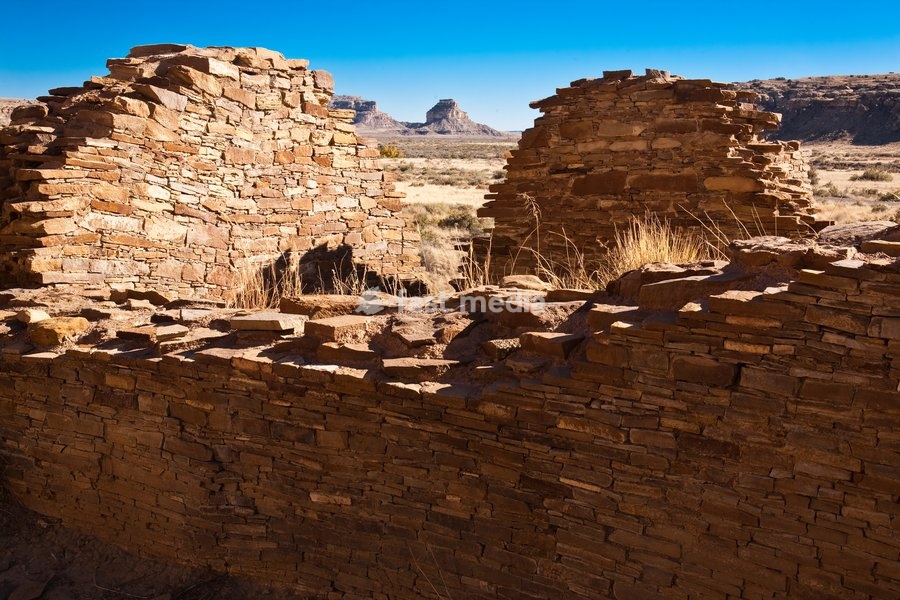 Fajada Butte seen through the Ancestral Puebloan ruins of a pueblo in Chaco Culture National Historical Park in New Mexico. Chaco Culture is a UNESCO World Heritage Site