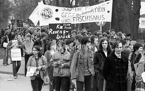 Nazi victims, youth associations, trade unions, young and old people and citizens' initiatives joined forces in a demonstration against a meeting of traditional SS associations 28.04.1979 in Arolsen, Germany