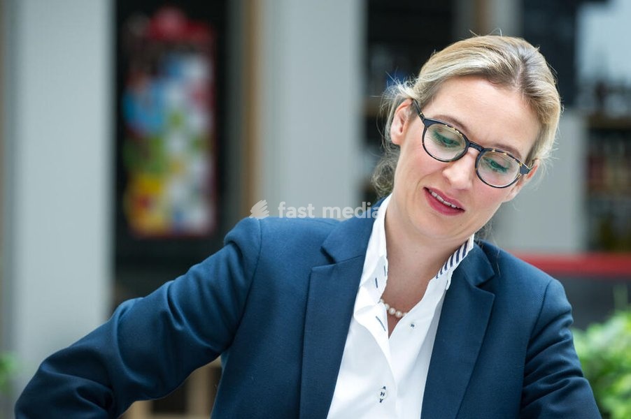 Alice Weidel, politician, AfD, Germany; the designated leader of the AfD parliamentary group in the German Bundestag and the top candidate of the AfD in the federal elections during a press conference on the subject of asylum policy. Berlin, August 21, 2017