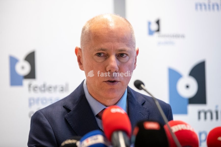 Federal magistrate Eric Van Duyse pictured during a press conference of the Brussels public prosecutor's office regarding on a stabbing incident where one police officer passed away in Brussels, Friday 11 November 2022. The incident took place on Thursday, November 10, 2022 in the Aarschotstraat in…