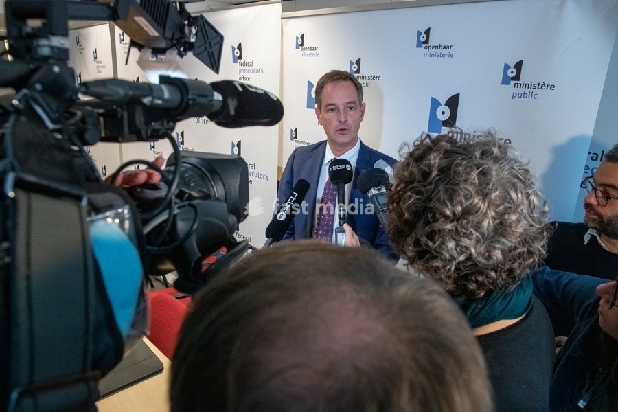 Brussel Prosecutor Tim De Wolf pictured during a press conference of the Brussels public prosecutor's office regarding on a stabbing incident where one police officer passed away in Brussels, Friday 11 November 2022. The incident took place on Thursday, November 10, 2022 in the Aarschotstraat in…