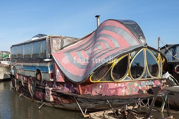 Weird boat at Shoreham-by-Sea