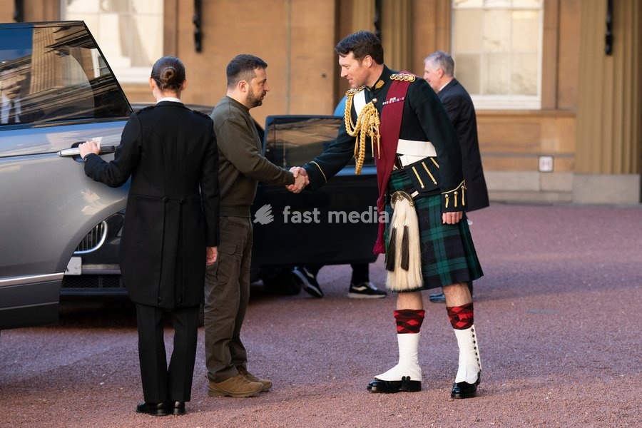 Ukrainian President Volodymyr Zelensky is greeted by Lieutenant Colonel Johnny Thompson, equerry to King Charles III, as he arrives for an audience with the King at Buckingham Palace, London, during his first visit to the UK since the Russian invasion of Ukraine. Picture date: Wednesday February 8,…