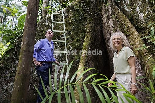 Hubertus Heil (SPD), Federal Minister of Labour and Social Affairs, and Jennifer Morgan, State Secretary and Special Representative for International Climate Policy at the Federal Foreign Office, photographed during a tour of Combu Island in Belem, 07 June 2023., Belem, Brazil