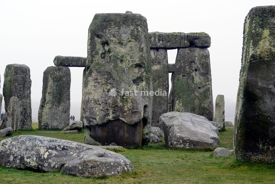 The most famous prehistoric monument in England, Stonehenge was built between 3000 and 2000 BC and is now a UNESCO World Heritage Site, Salisbury Plain, near Amesbury, England, 2010