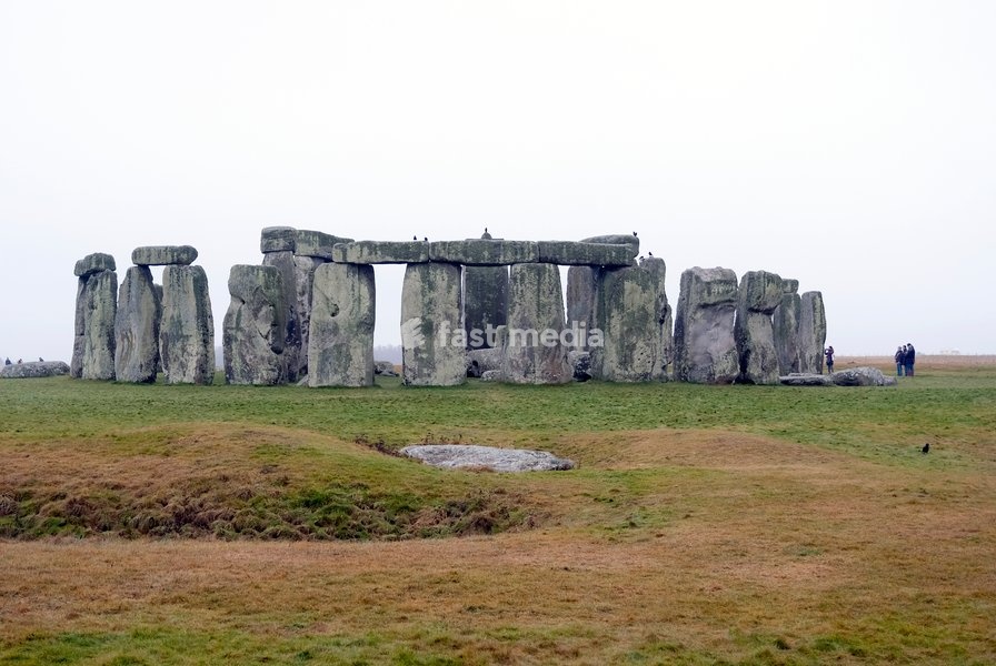 The most famous prehistoric monument in England, Stonehenge was built between 3000 and 2000 BC and is now a UNESCO World Heritage Site, Salisbury Plain, near Amesbury, England, 2010