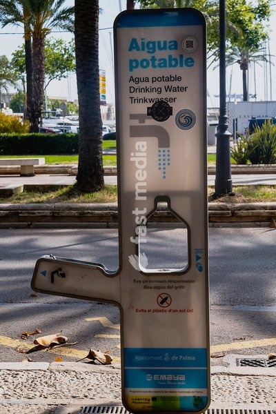 Spain, Balearic Islands, Majorca, Palma de Mallorca. Free drinking water dispenser