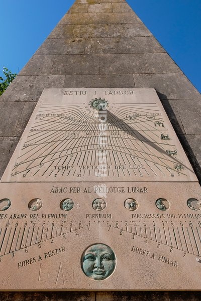 Spain, Balearic Islands, Majorca, Palma de Mallorca, Old Town. Reloj de Sol, sunclock or sundial in the Parc de Sa Feixina