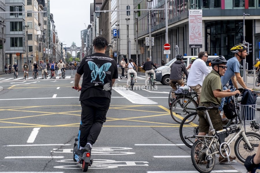 Illustration picture shows the Car Free Sunday in the Brussels Capital region, Sunday 17 September 2023. In several cities and towns across Belgium a Sunday without cars or other motorized transport is organized