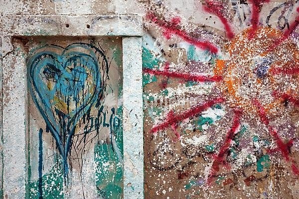 Wall painting, graffiti, Patio Dom Fradique, Alfama neighbourhood, Lisbon, Portugal