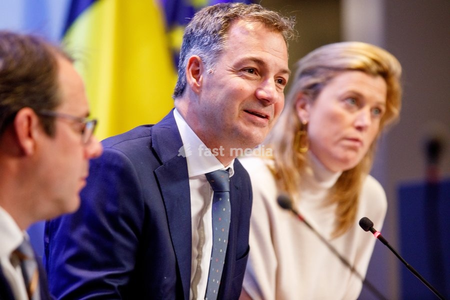 Minister of Agriculture and SME's David Clarinval, Prime Minister Alexander De Croo and Interior Minister Annelies Verlinden pictured during a press conference after a Minister's Kern meeting of the Federal Government to discuss the revision of the Constitution, Friday 03 May 2024 in Brussels