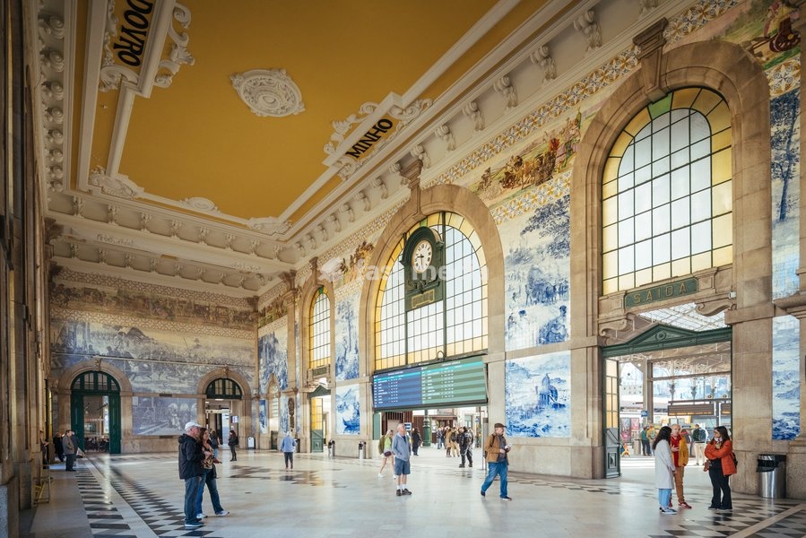 Interior of São Bento railway station, Porto, Porto District, Portugal