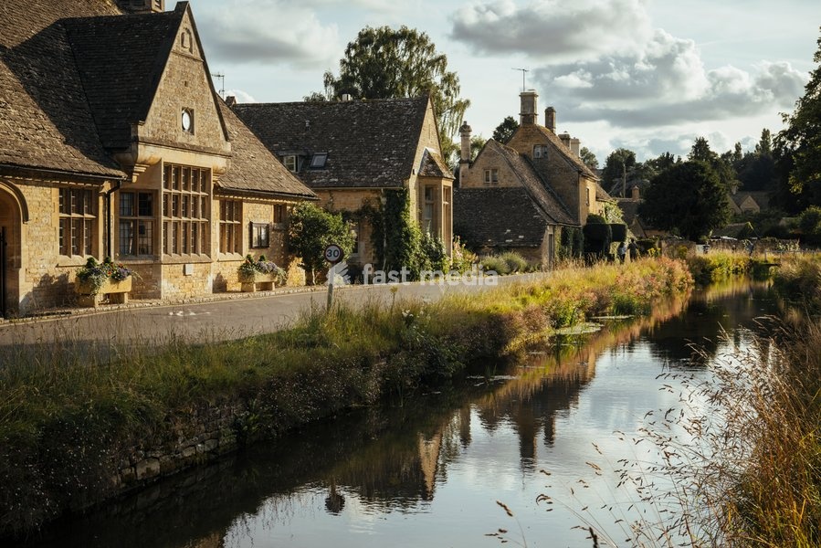 Lower Slaughter, Cotswolds, Gloucestershire, England, UK