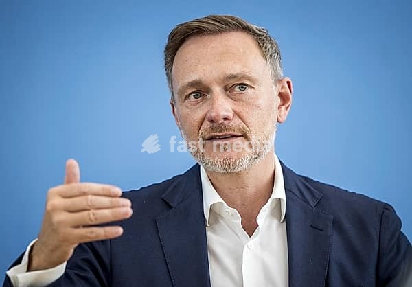 Presentation of the government draft for the 2025 federal budget at the Federal Press Conference with Christian Lindner (FDP), Federal Minister of Finance