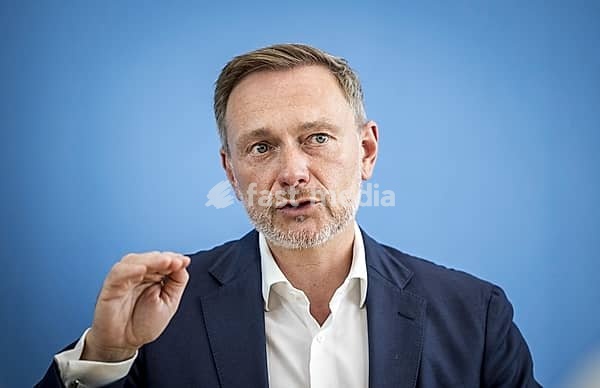 Presentation of the government draft for the 2025 federal budget at the Federal Press Conference with Christian Lindner (FDP), Federal Minister of Finance