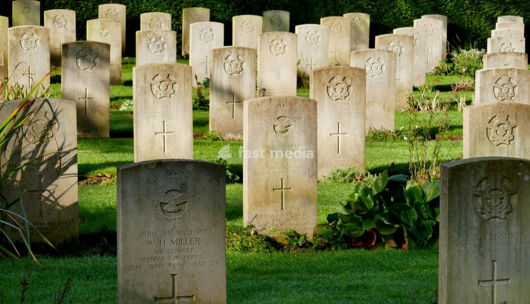 The well kept Commonwealth War Graves in the autumnal sunshine in the run up to Remembrance Sunday, the Commonwealth War Graves Commission is an intergovernmental organisation of six independent member states whose principal function is to mark, record and maintain the graves and places of…
