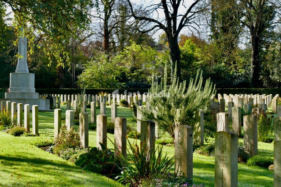 The well kept Commonwealth War Graves in the autumnal sunshine in the run up to Remembrance Sunday, the Commonwealth War Graves Commission is an intergovernmental organisation of six independent member states whose principal function is to mark, record and maintain the graves and places of…