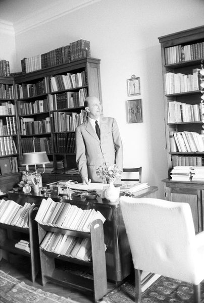 The last King of Italy Umberto II (Umberto Nicola Tommaso Giovanni Maria di Savoia) is in the study of the villa where he spends his exile. Cascais, 1960s