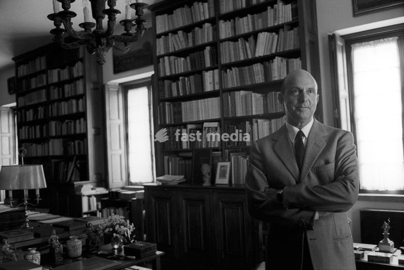 The last King of Italy Umberto II (Umberto Nicola Tommaso Giovanni Maria di Savoia) is in the study of the villa where he spends his exile. Cascais, 1960s