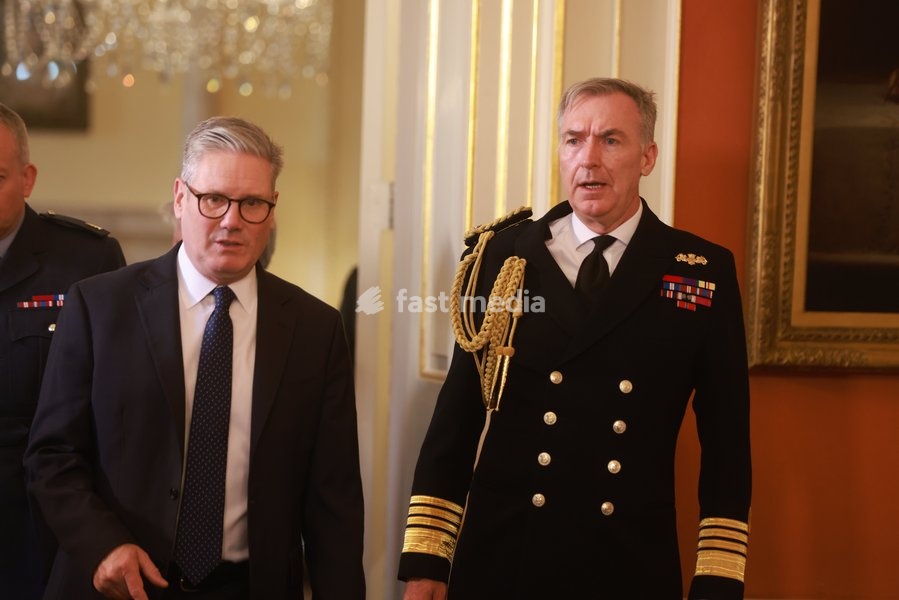 Sir Keir Starmer British Prime Minister meets defence chiefs in Downing Street today with l to r General Dame Sharon Nesmith DCB ADC, Chief of the Defence Staff (CDS) Admiral Sir Tony Radakin