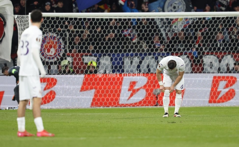 Anderlecht's Jan-Carlo Simic looks dejected during a soccer game between Czech soccer team Viktoria Plzen and Belgian soccer team RSC Anderlecht, Thursday 23 January 2025 in Plzen, Czech Republic, on day 7/8 of the group stage of the UEFA Europa League tournament