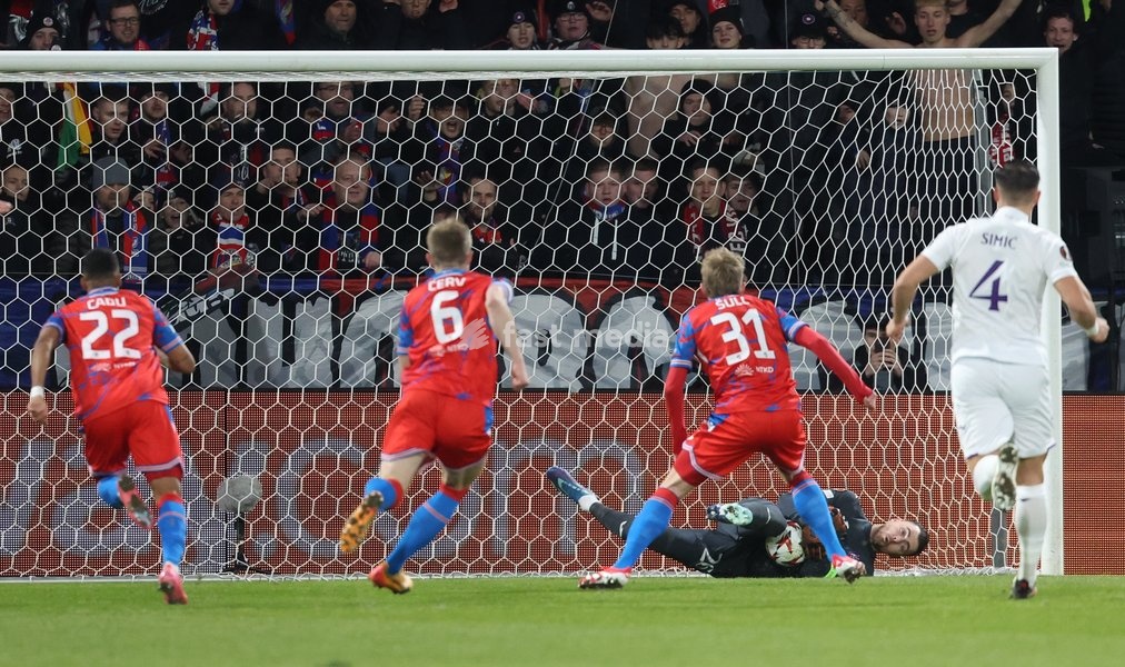 Anderlecht's goalkeeper Colin Coosemans stops the penalty during a soccer game between Czech soccer team Viktoria Plzen and Belgian soccer team RSC Anderlecht, Thursday 23 January 2025 in Plzen, Czech Republic, on day 7/8 of the group stage of the UEFA Europa League tournament