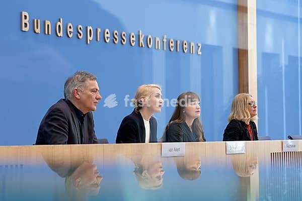 Jan van Aken (top candidate and party leader of Die Linke), Ines Schwerdtner (party leader of Die Linke) and Heidi Reichinnek (top candidate of Die Linke) at the press conference of Die Linke during the review of the election of the 21st German Bundestag on 24 February 2025