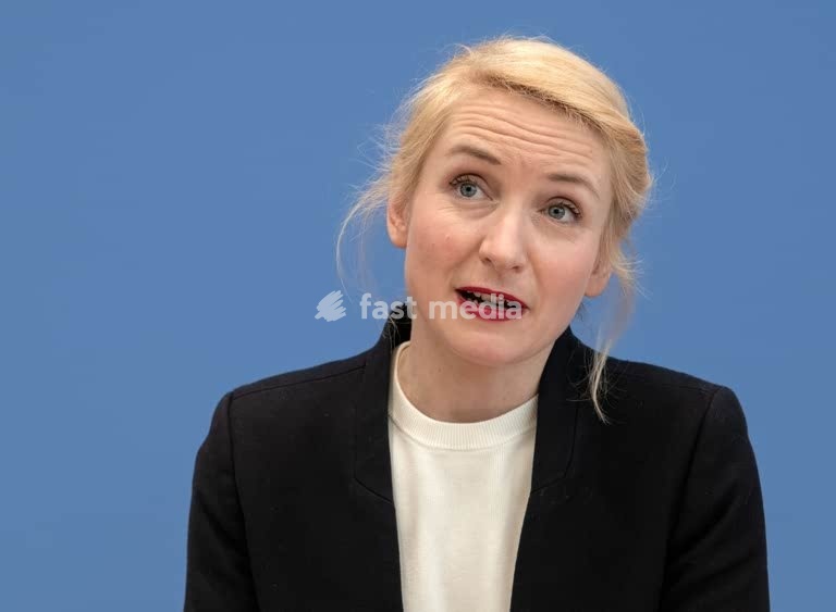Ines Schwerdtner, politician, Die Linke, Germany. Federal Press Conference: Portrait of the leader of the Left Party after the party's success in the Bundestag elections. Berlin, 24 February 2025