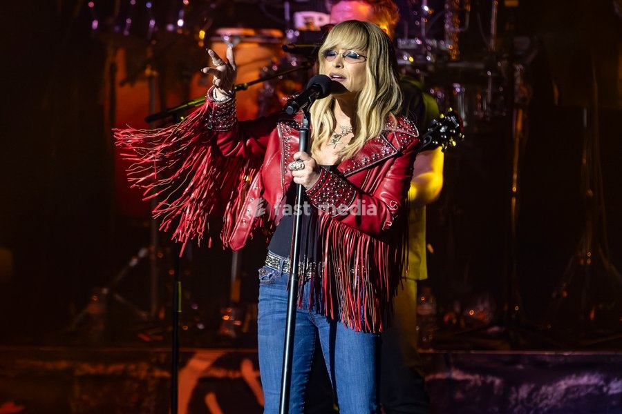 Anastacia performs at Manchester Apollo, Manchseter, England, 30th April 2025 on her NTK25 Tour. Editorial Use Only